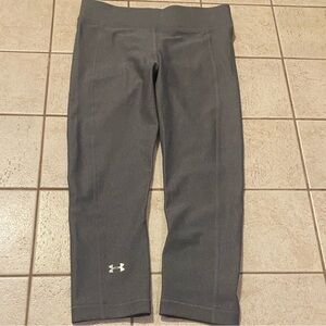Under Armour Heatgear Compression Capri Gray Leggings